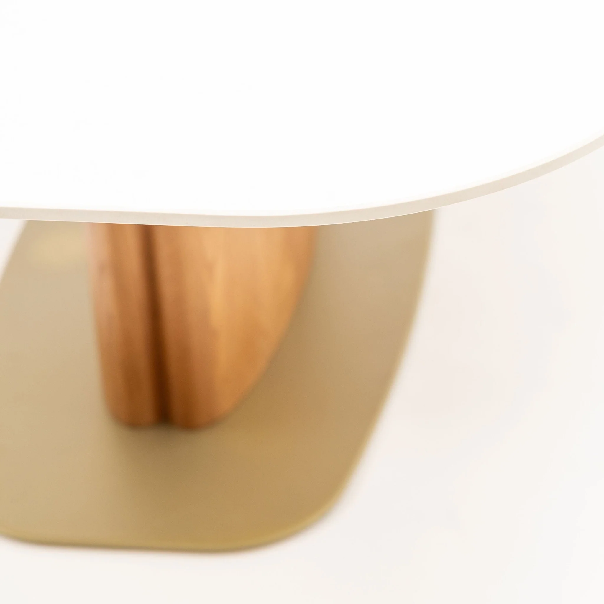 Tilba Pedestal Table - Light Oak - Image 9