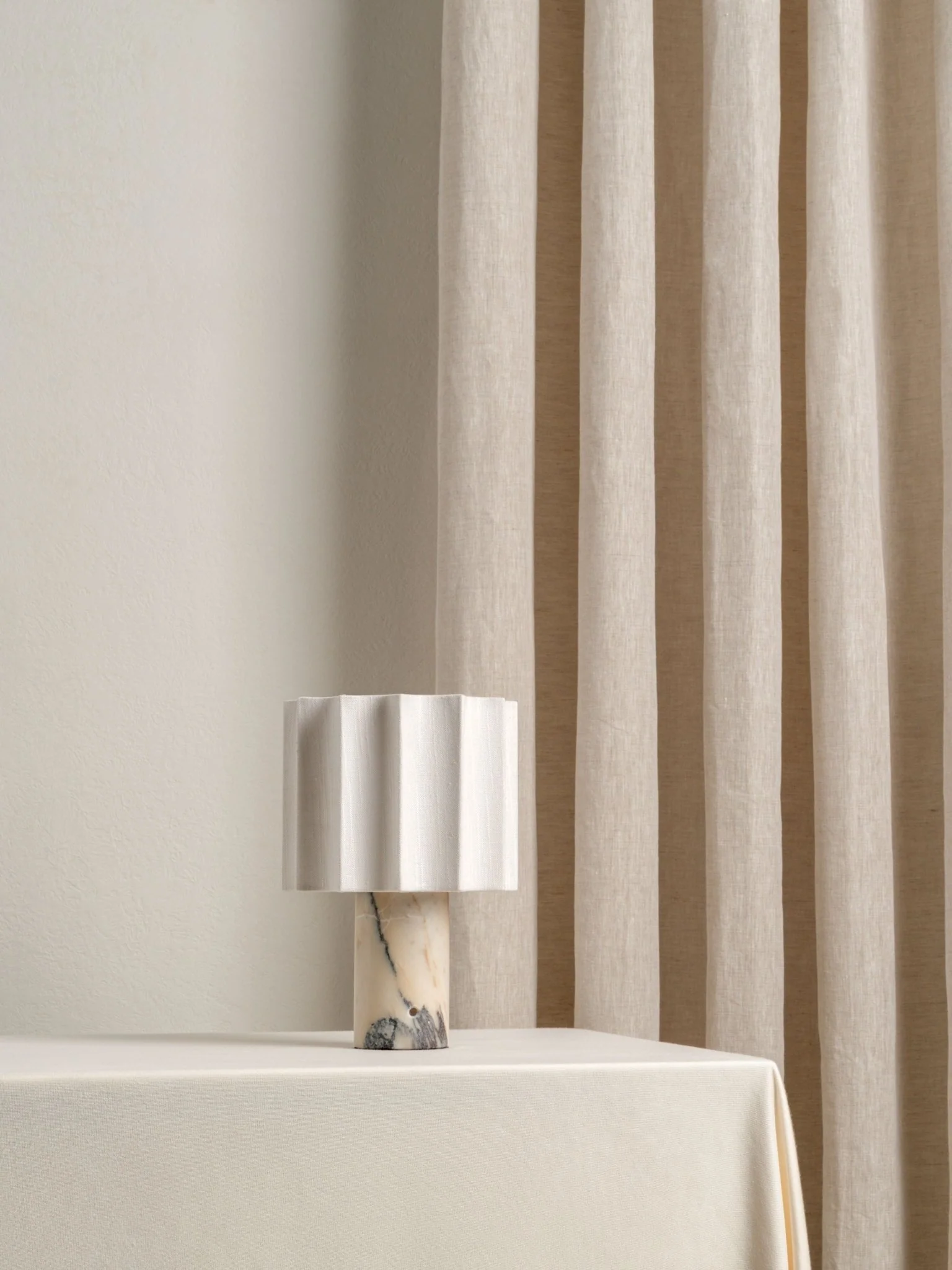 Valli - Viola Calacatta Marble And Linen Rechargeable Table Lamp - Image 3
