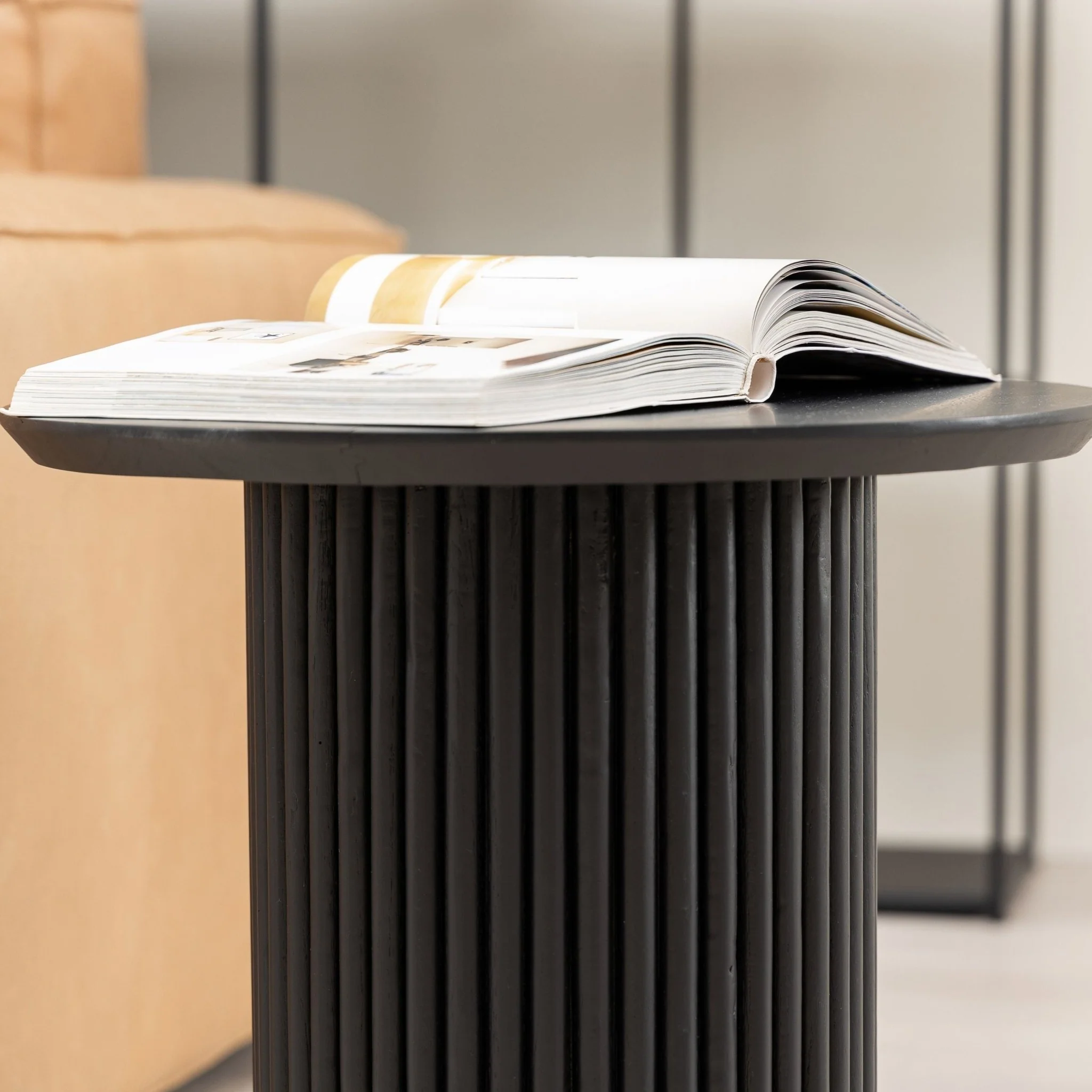 Verona Side Table - Black - Image 6