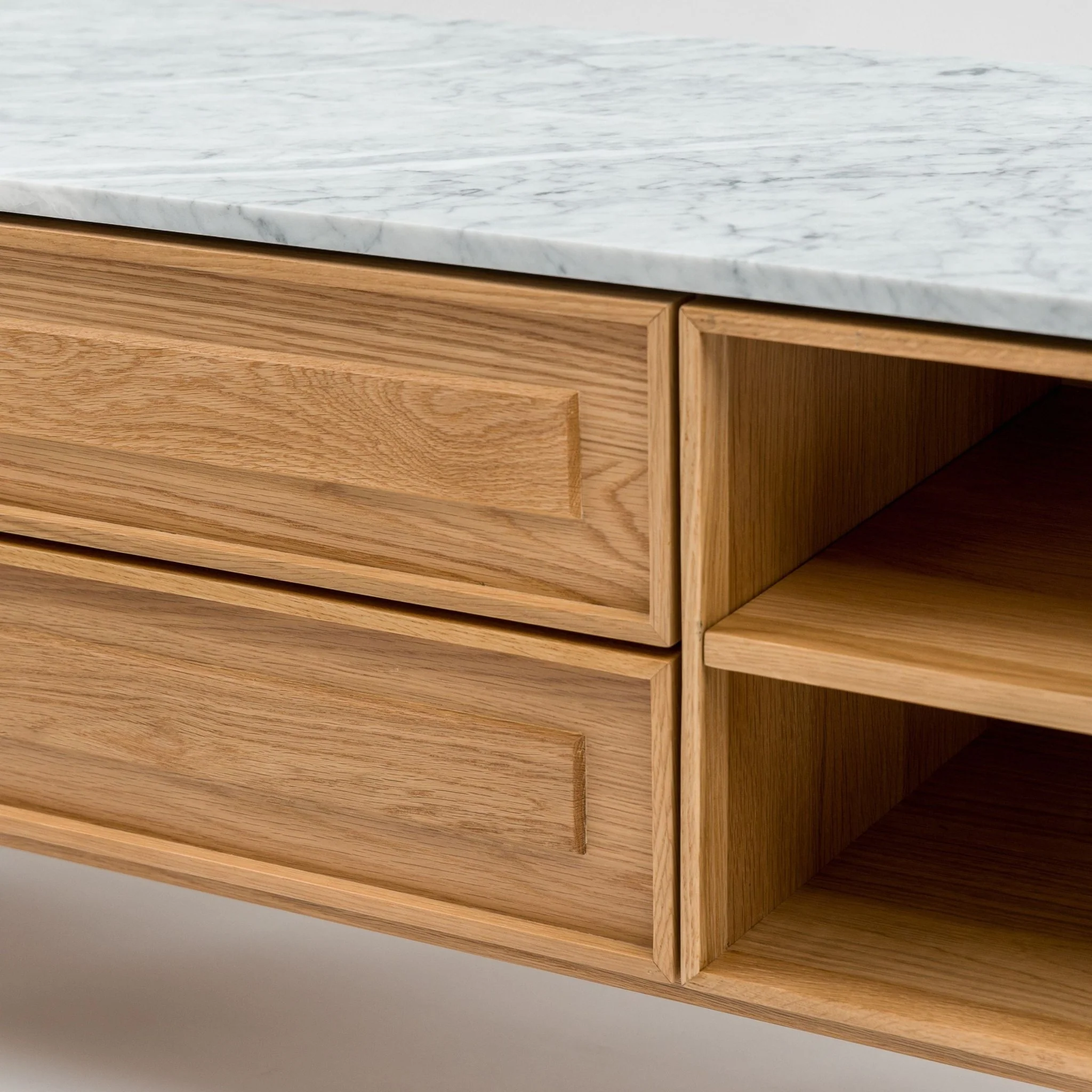 Yorke 220 Entertainment Unit - Light Oak & Bianca Carrara - Image 10