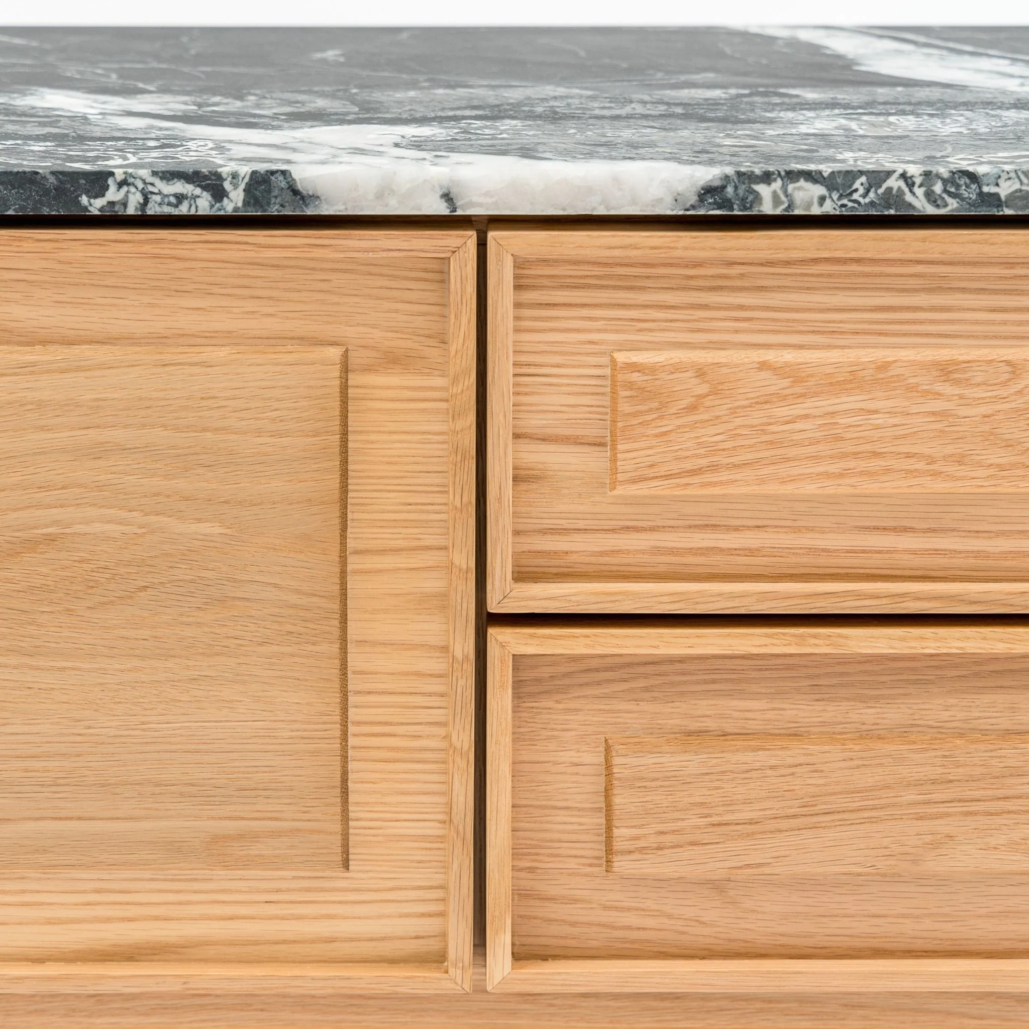 Yorke 220 Entertainment Unit - Light Oak & Nero Perlato - Image 8