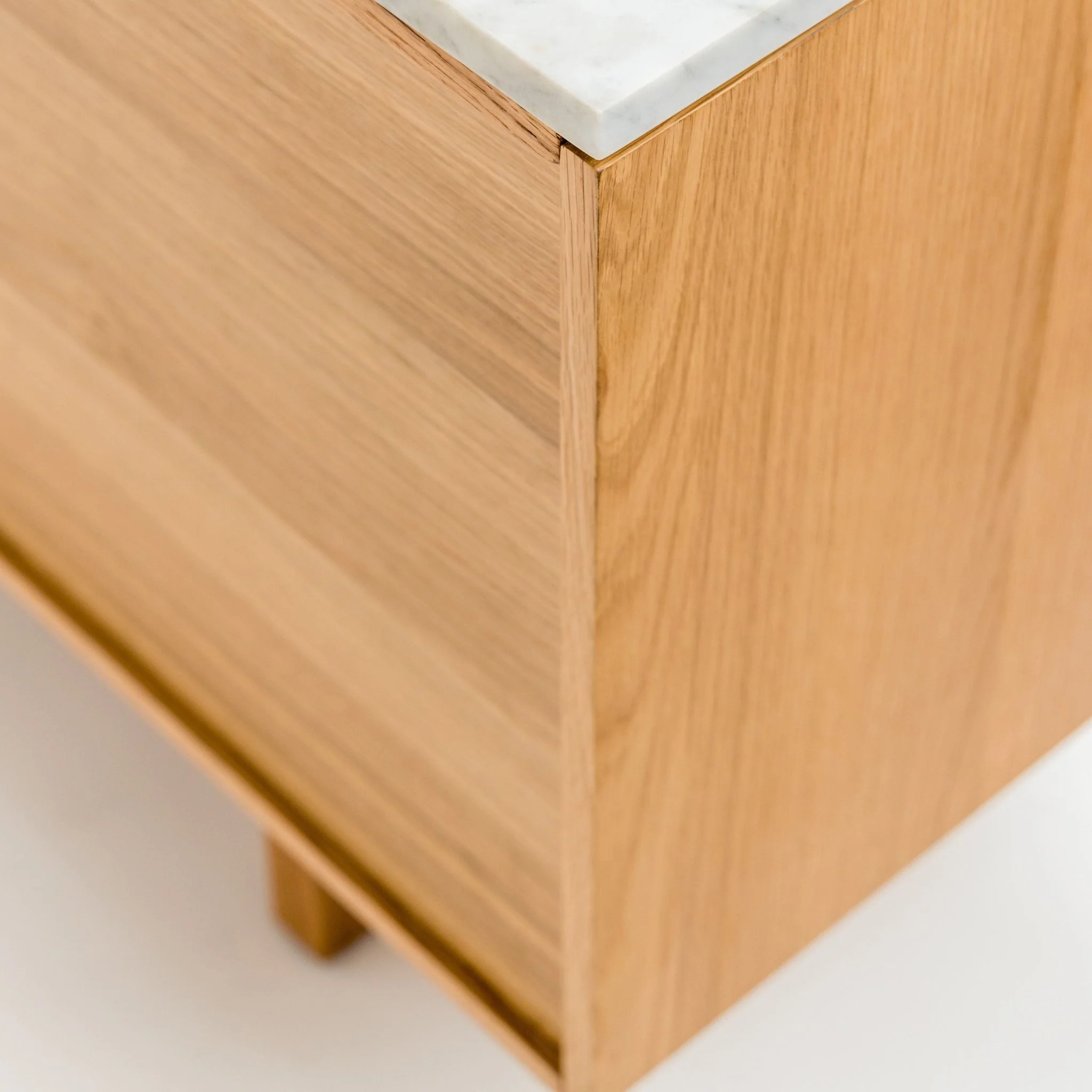 Yorke 220 Sideboard - Light Oak & Bianca Carrara - Image 10