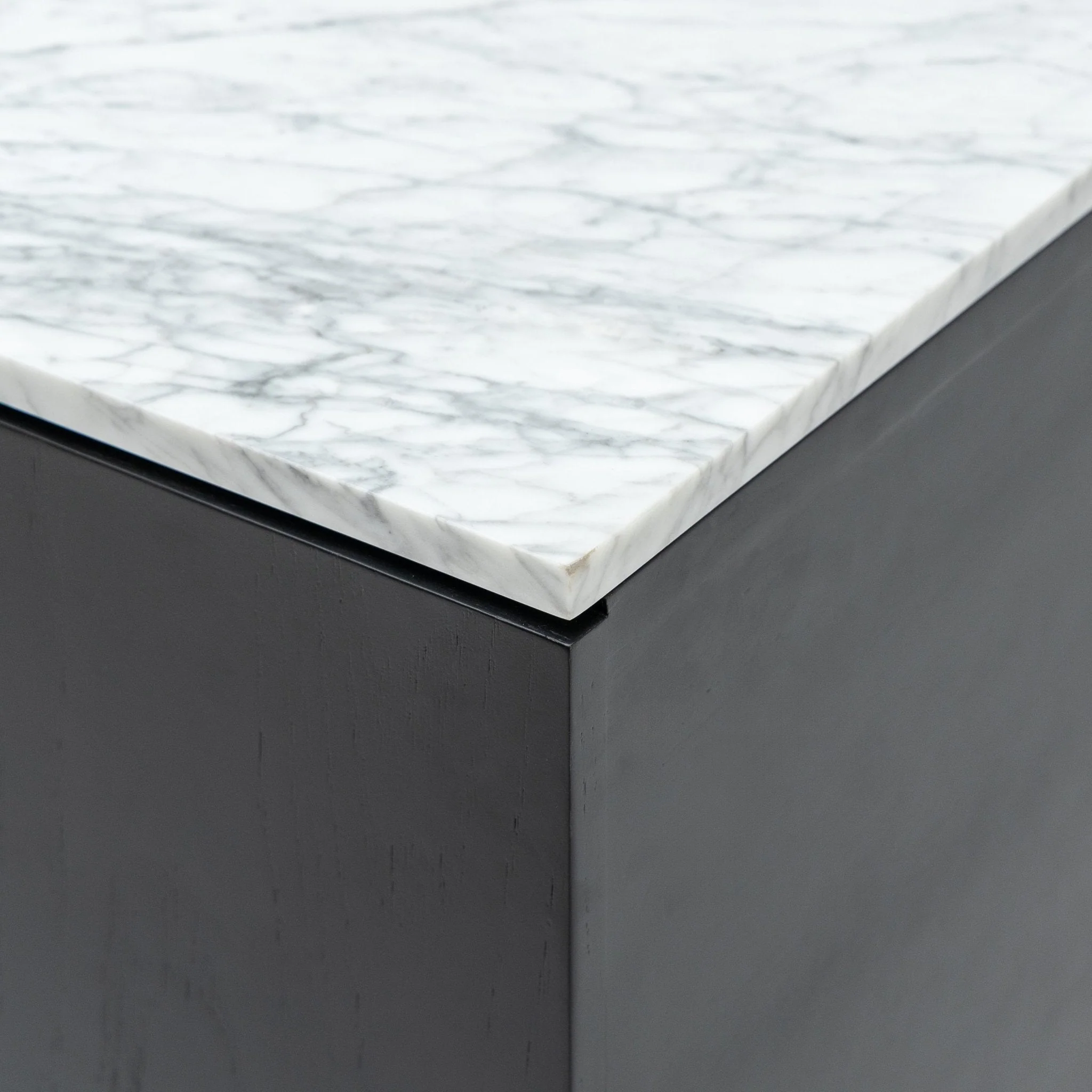 Yorke Highboard - Black Oak & Bianca Carrara - Image 11