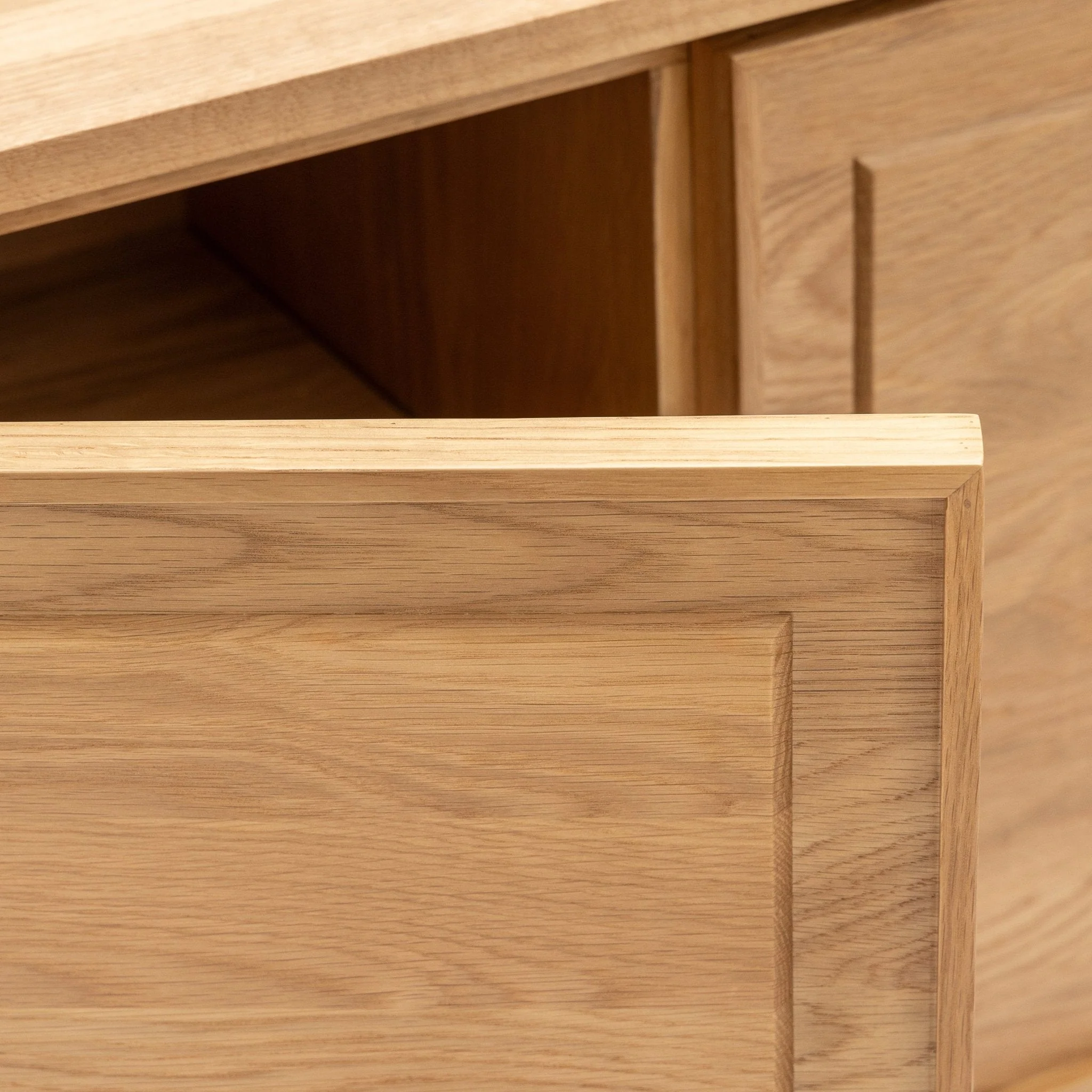 Yorke Highboard - Light Oak - Image 25