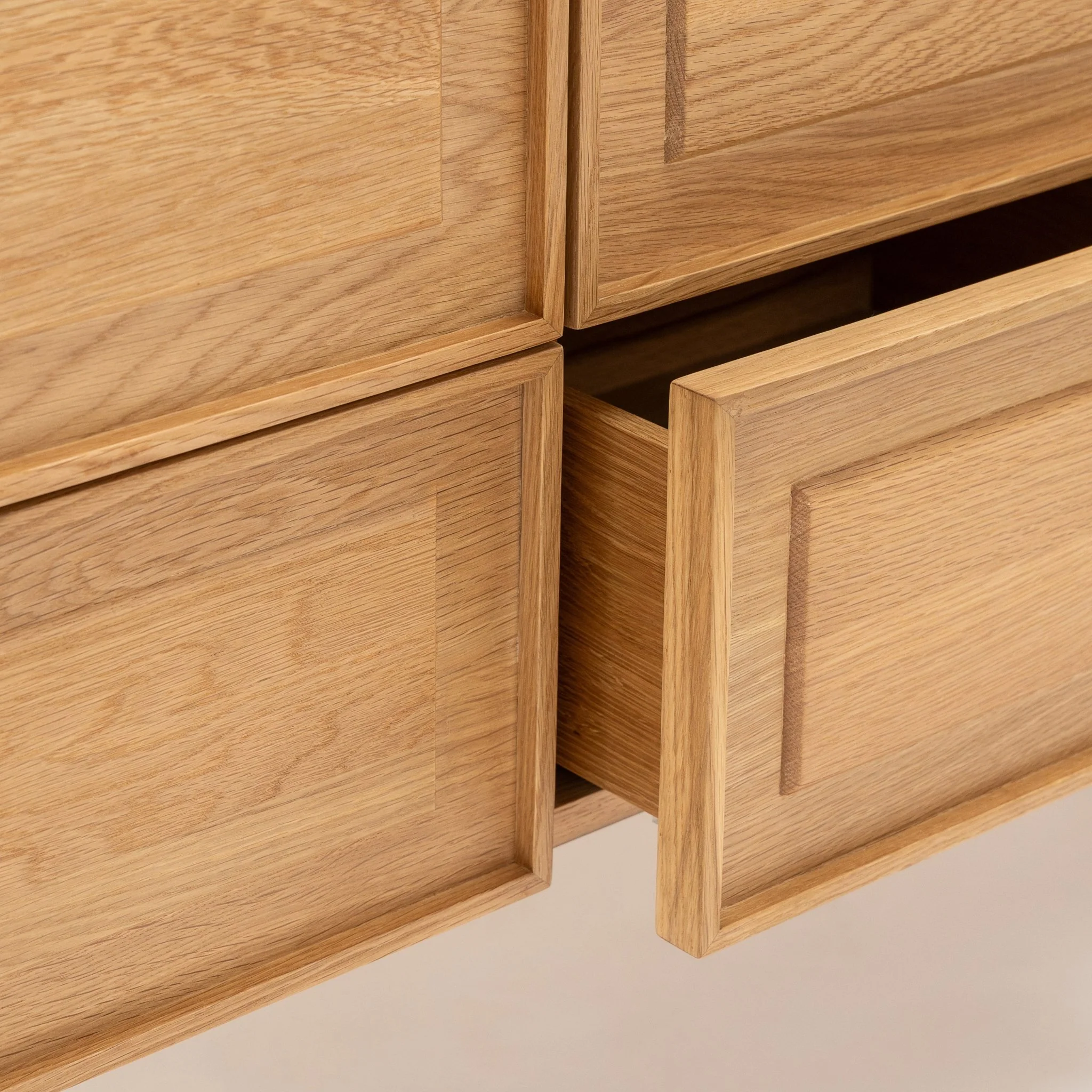 Yorke Highboard - Light Oak - Image 52