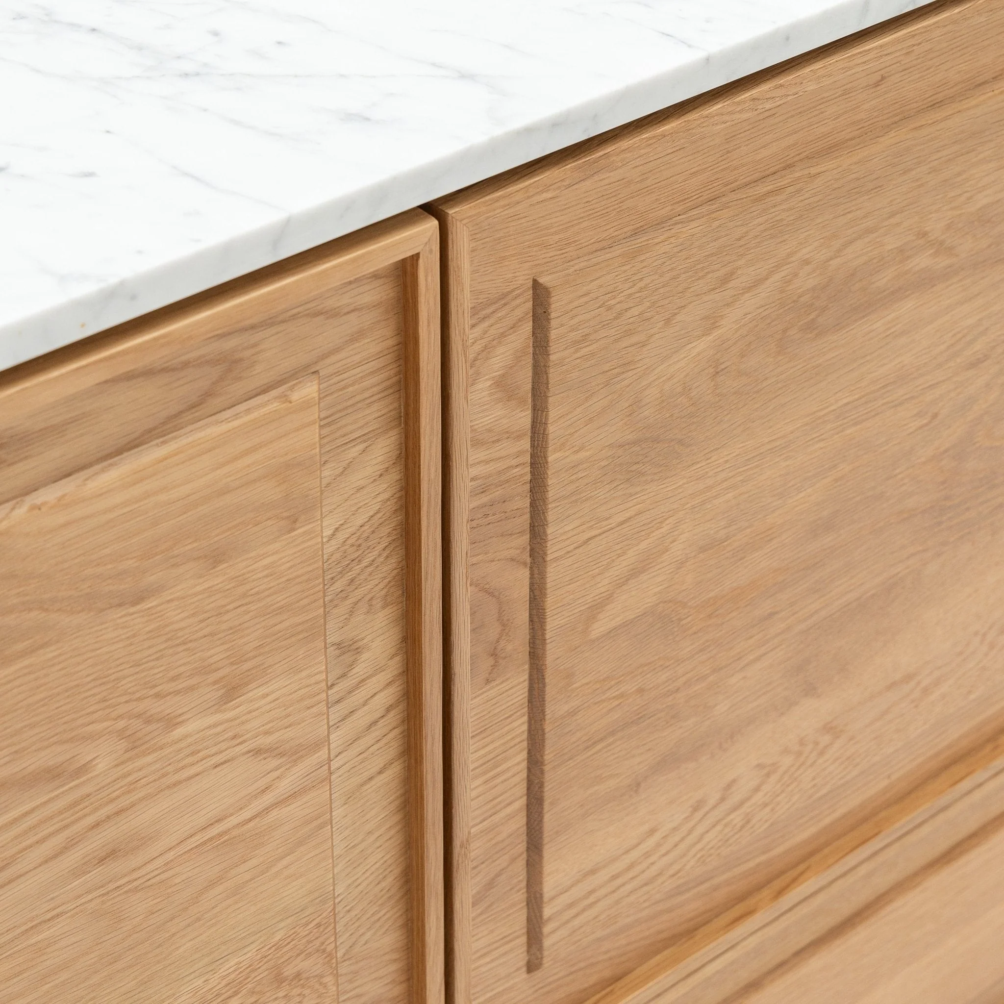 Yorke Highboard - Light Oak & Bianca Carrara - Image 10