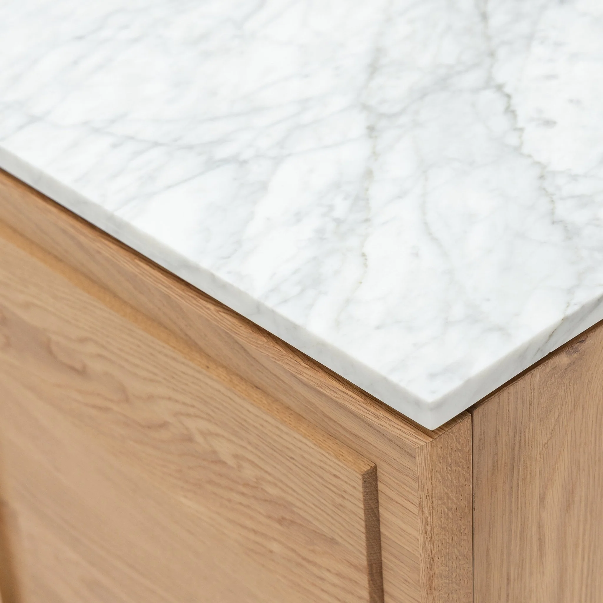 Yorke Highboard - Light Oak & Bianca Carrara - Image 33