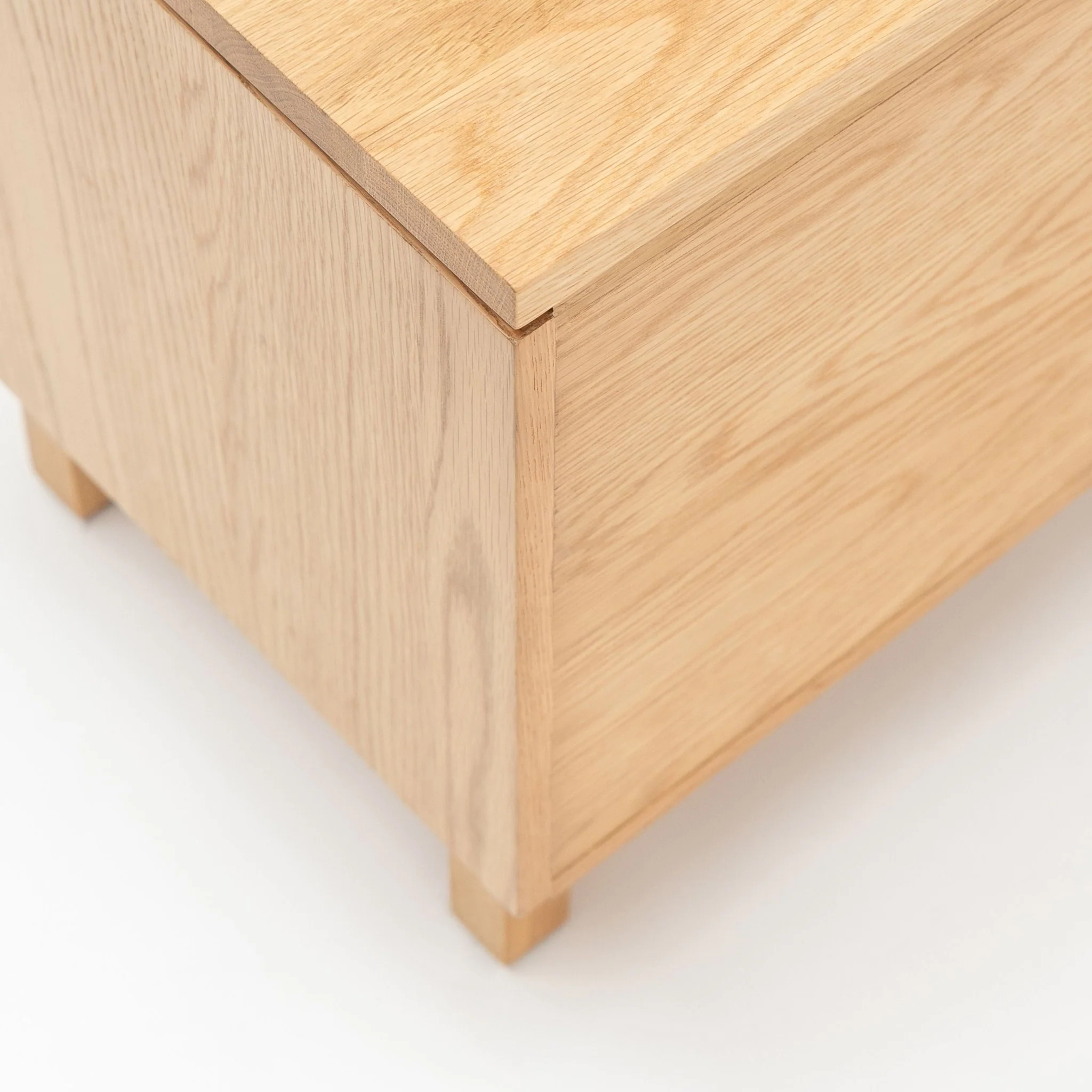 Yorke Nightstand - Light Oak - Image 12