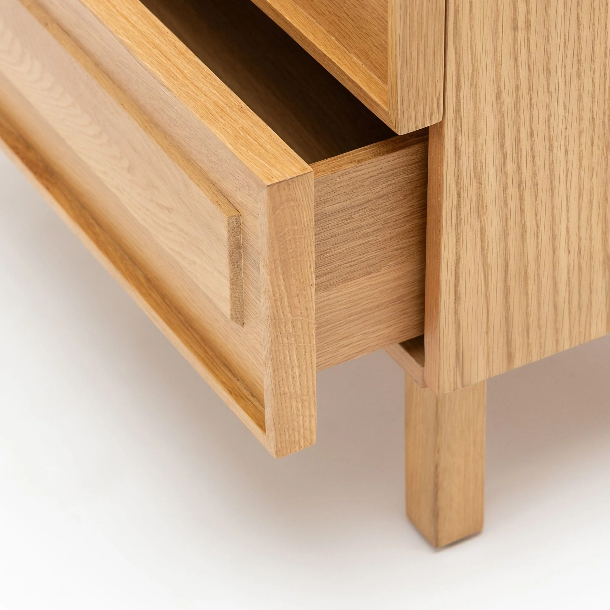 Yorke Nightstand - Light Oak - Image 13