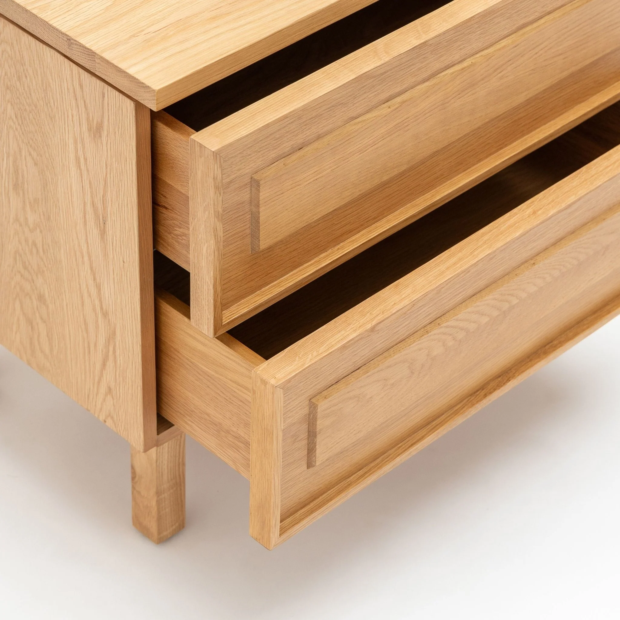 Yorke Nightstand - Light Oak - Image 6